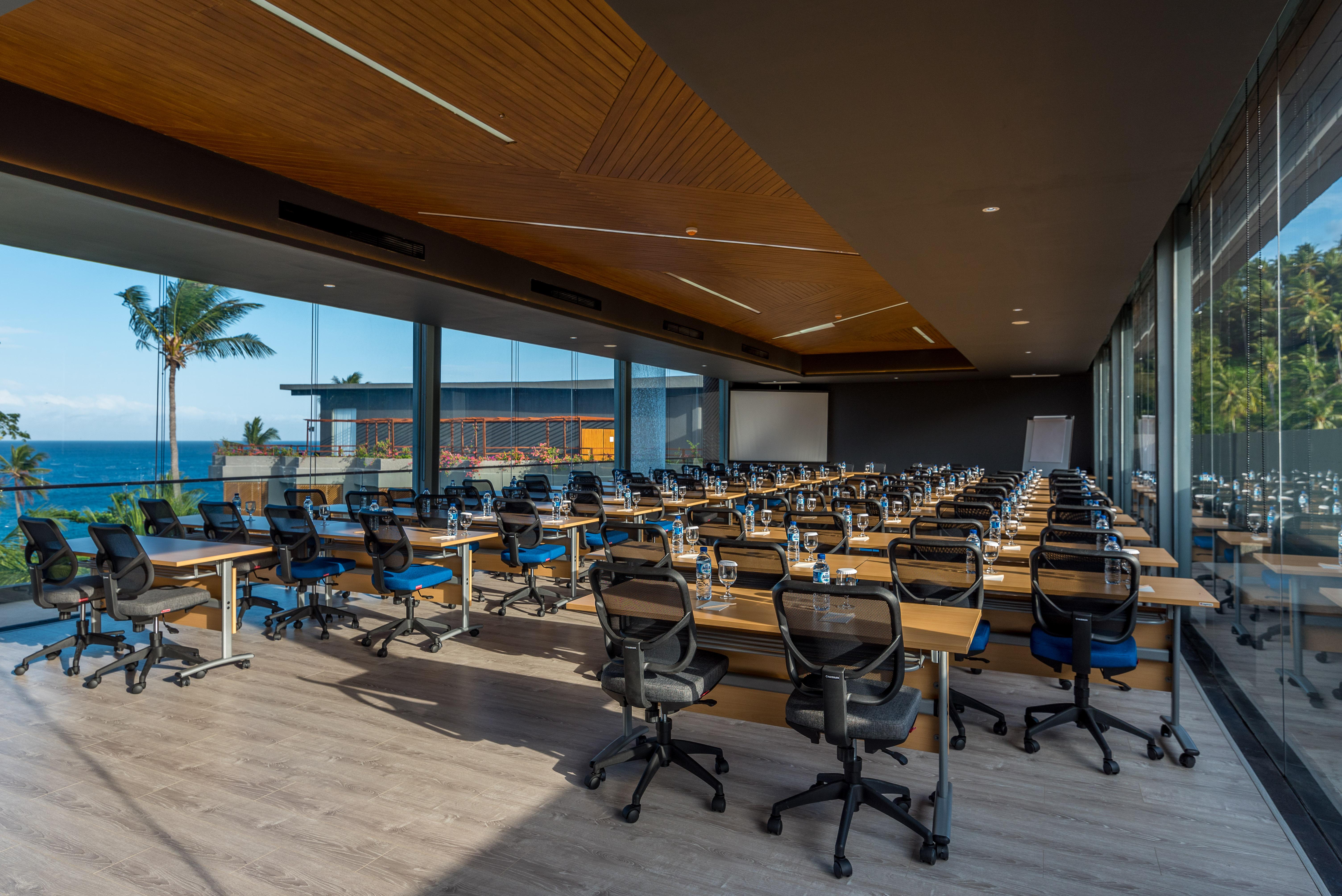 圣吉吉 卡塔玛兰度假村酒店 外观 照片 The 2019-2020 classroom at the University of Miami's Frost School of Music